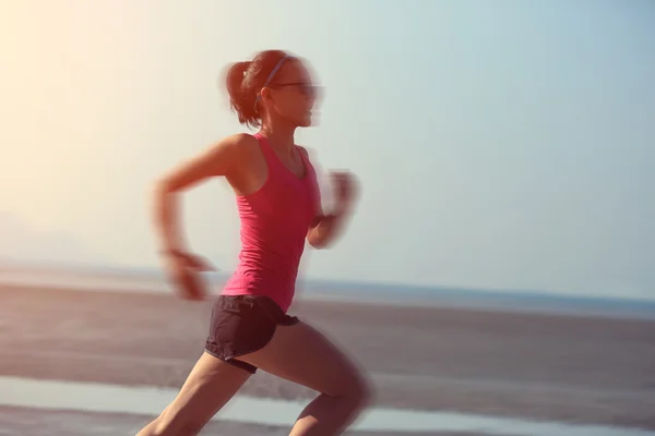 Fitness mulher correndo — Fotografia de Stock