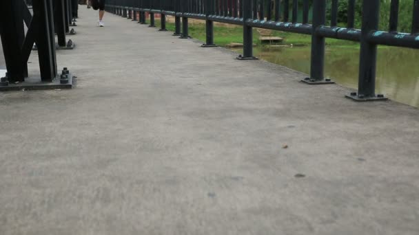 Woman Runner on city street — Stock Video