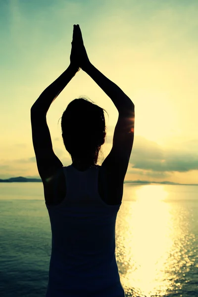 Healthy yoga woman meditation — Stock Photo, Image