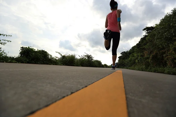 Female Athlete Running Road Workout Concept — Stock Photo, Image