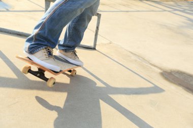 rampa kaykay bacaklar