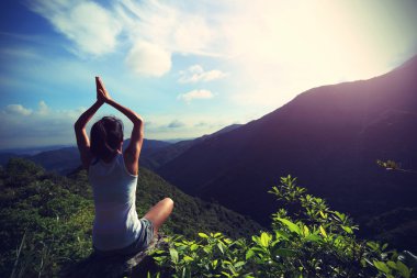 Fitness kadın pratik yoga