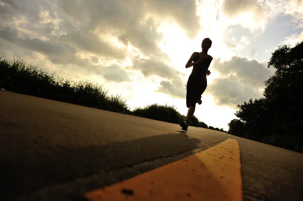 Fiatal Fitness Runner Sunrise Nyomvonal Futás — Stock Fotó