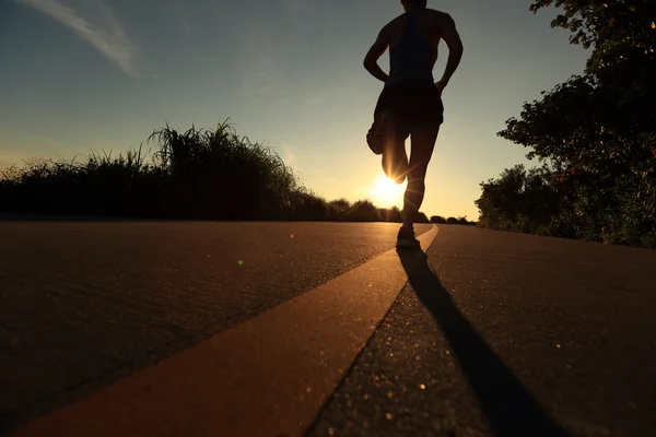 Young fitness woman running — Stock Photo, Image