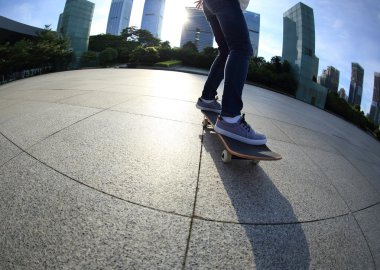 Kaykaycı bacaklar City adlı kaykay