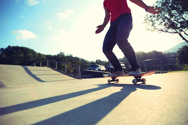 Skateboarder jumping ollie trick — Stock Photo, Image