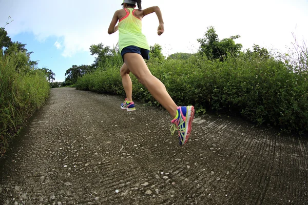 Fitness woman running — Stock Photo, Image