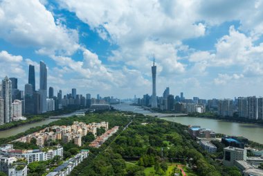 Guangzhou, Çin - Ekim 04.2025: Guangzhou şehrindeki hava manzarası, Çin