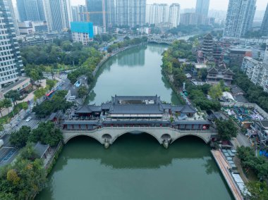 Çin, Chengdu 'daki Anshun Köprüsü Jin Nehri üzerindeki
