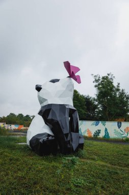 Chengdu, Çin - 30 Ekim 2025 Chengdu, Çin 'de dev panda heykeli