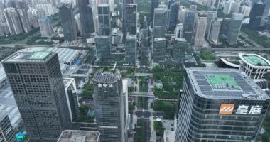 Shenzhen, Çin - 3 Haziran 2022: Shenzhen, Çin 'deki kentsel şehir manzarası