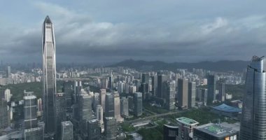 Shenzhen, Çin - 3 Haziran 2022: Shenzhen, Çin 'deki kentsel şehir manzarası