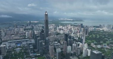 Shenzhen, Çin - 3 Haziran 2022: Shenzhen, Çin 'deki kentsel şehir manzarası