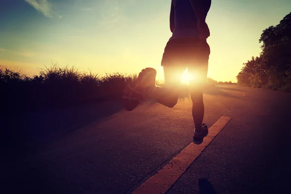 Fitness woman running — Stock Photo, Image