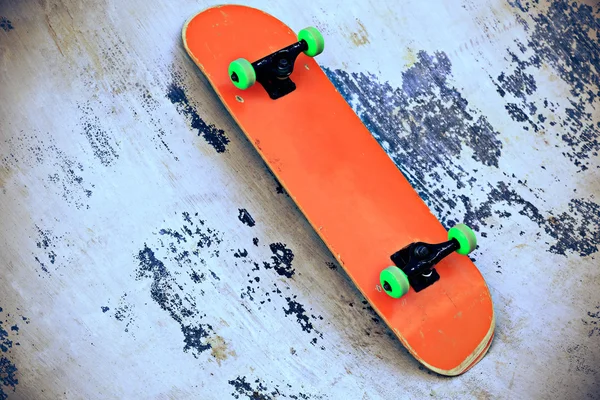 Ένα skateboard στο πάρκο — Φωτογραφία Αρχείου