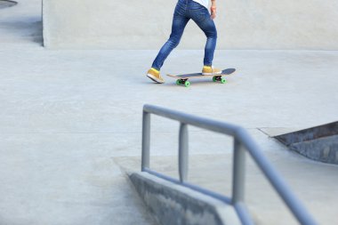 skatepark, Bayan kaykaycı