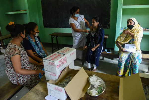 Barpeta Assam Indien September 2021 Begünstigte Erhalten Eine Dosis Covid Stockbild