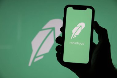 LONDON, İngiltere - Ocak 2021: Robinhood mobil bir cihaz üzerinde finansal yatırım uygulaması