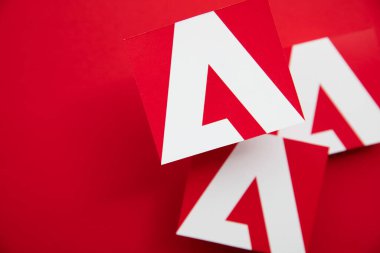 LONDON, İngiltere - Mayıs 2021: Yaratıcı bilgisayar yazılım şirketi logosu