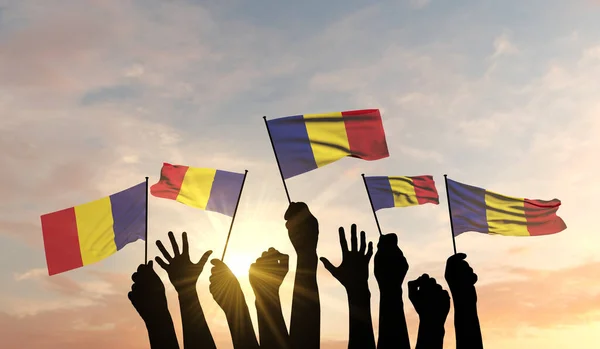 シルエット・オブ・アームズは誇りを持ってルーマニア国旗を振り上げた。3Dレンダリング — ストック写真