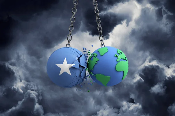 Die Flagge Somalias zerschellt auf dem Planeten Erde. Globale Auswirkungen und Katastrophenkonzept. 3D Render — Stockfoto