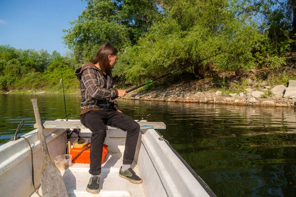 Homme Âge Moyen Détendu Pêchant Depuis Bateau Blanc Eau Peu — Photo