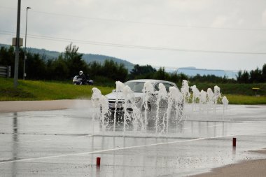 Uygulama alanı üzerinde eğitim sürücü