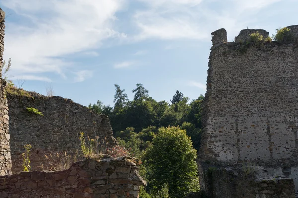 Fragmentos castillo ruina Schaumberg - Austria — Foto de Stock
