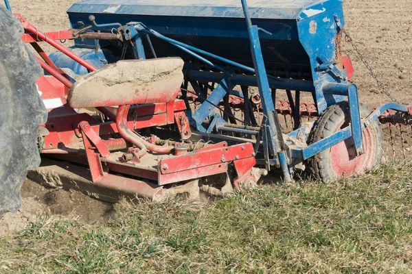 Sowing with drill — Stock Photo, Image