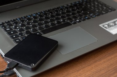 Harici sabit disk yedekleme