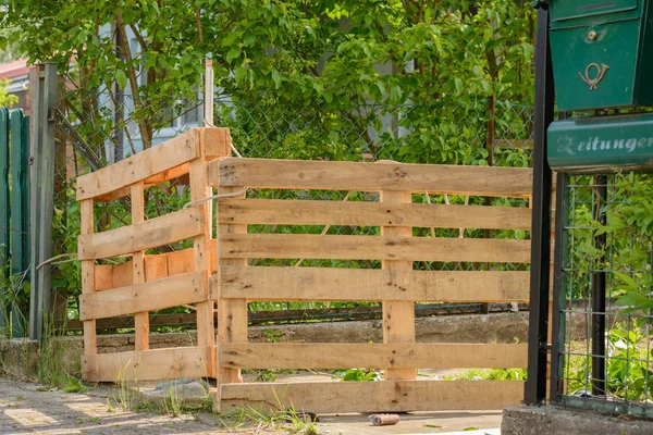 Puertas Paletas de madera - Upcycling — Foto de Stock