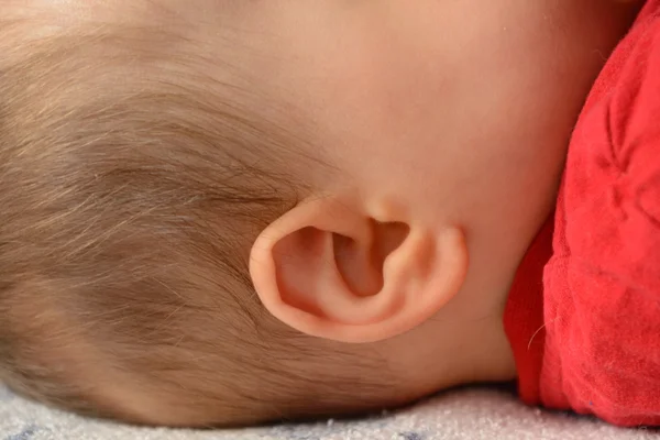 Oor van een baby - closeup — Stockfoto