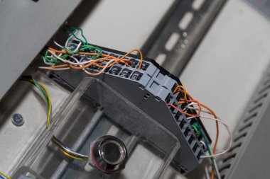kurulu anahtar tuşu - elektrik mühendisliği ve devre, yakın çekim
