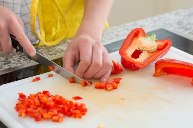 Cook kırmızı biber cuts