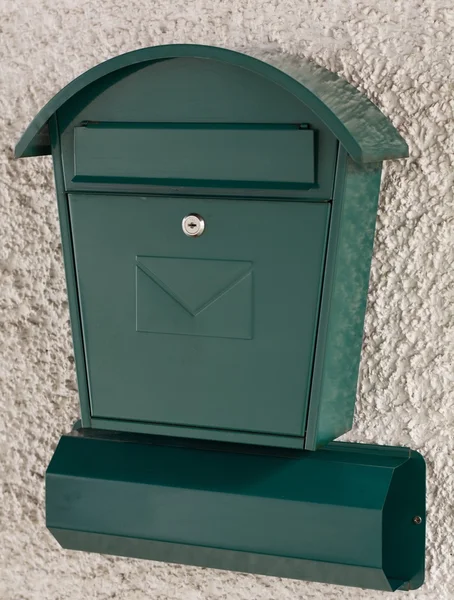 Green mailbox and newspaper holder — Stock Photo, Image