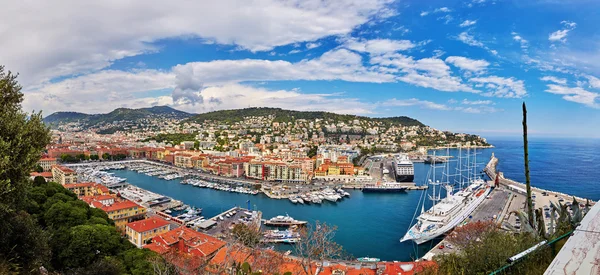 France, Nice, 2015: Port of Nice, top view, view from the castle — стокове фото