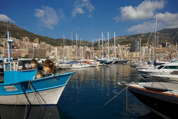 Mónaco, Monte Carlo, 25.09.2008: yate espectáculo, Port Hercule, barco de pesca, yates de lujo en el puerto de Mónaco, Etats-Uni, Piscine, Hirondelle — Foto de Stock