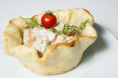 güveç mantar ve yumurta ekmek sepeti