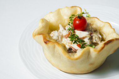 güveç mantar ve yumurta ekmek sepeti