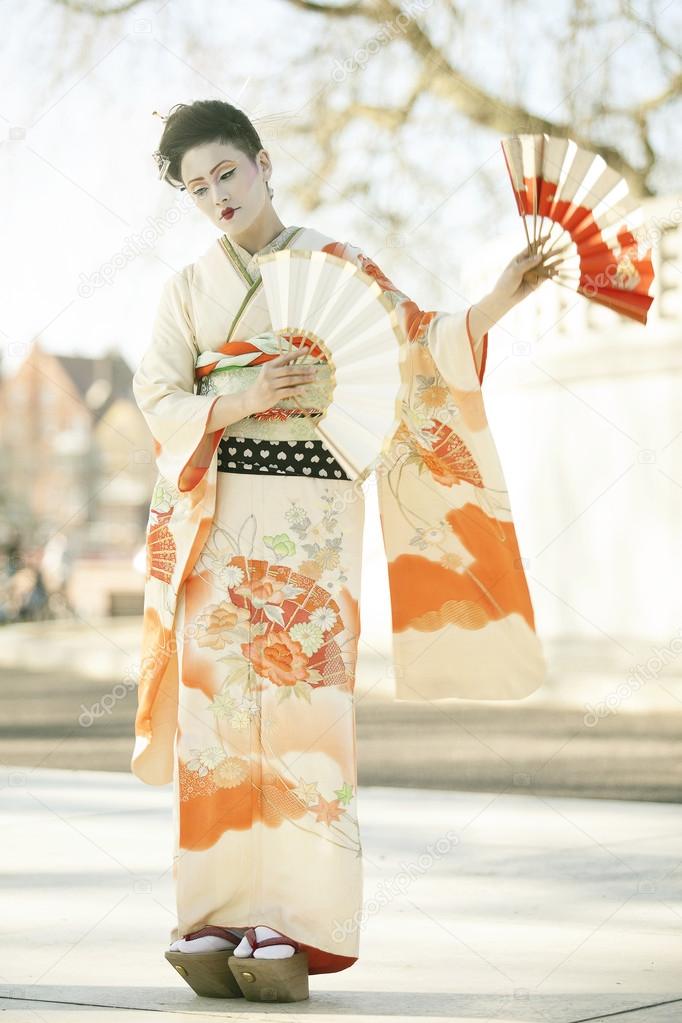 geisha dance