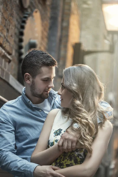 Hug on street — Stock Photo, Image