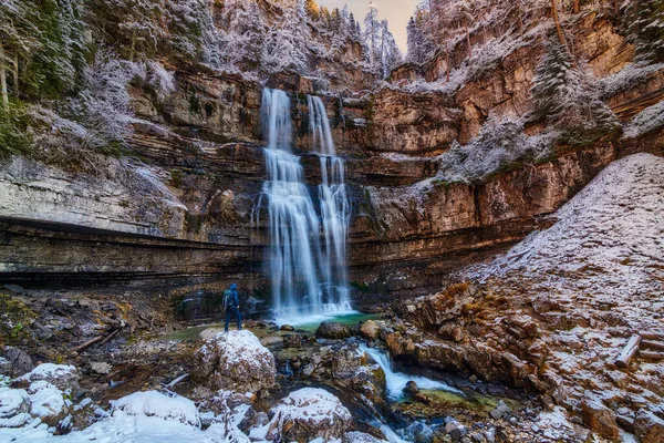 Bela Cachoeira Vallesinella Tempo Outono Parque Nacional Adamello Brenta Trentino — Fotografia de Stock