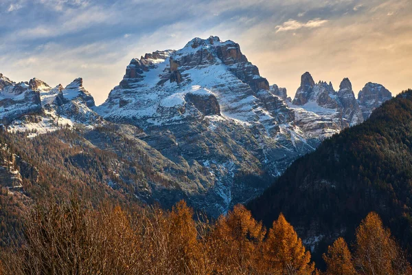 Skidorten Madonna Campiglio Panoramalandskapet Hösten Dolomitalperna Madonna Campiglio Norra Och — Stockfoto