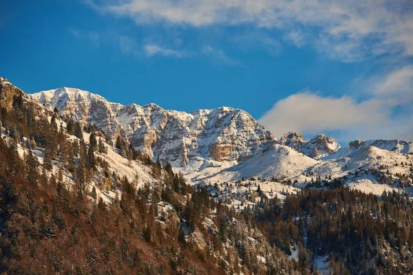 Madonna Campiglio Kayak Merkezi Madonna Campiglio Daki Dolomite Alpleri Nin — Stok fotoğraf