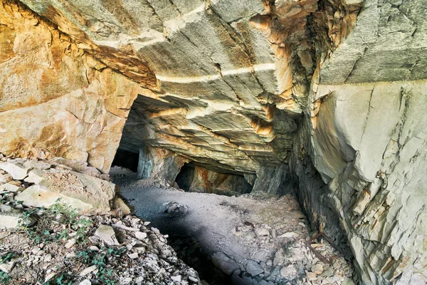 Beautiful Limestone Cave Old Oolitic Stone Quarries Massone Extracted Stone — Stock Photo, Image