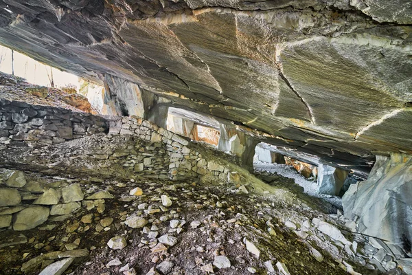 Beautiful Limestone Cave Old Oolitic Stone Quarries Massone Extracted Stone — Stock Photo, Image