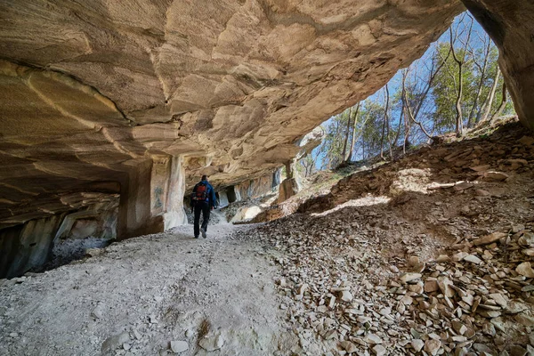 Bela Caverna Pedra Calcária Pedreiras Pedra Olítica Antiga Massone Pedra — Fotografia de Stock