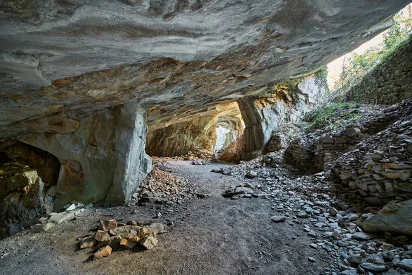 Beautiful Limestone Cave Old Oolitic Stone Quarries Massone Extracted Stone — Stock Photo, Image