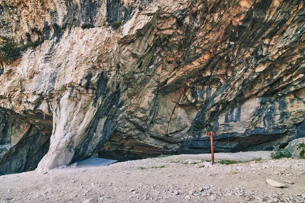 Прекрасна Вапнякова Печера Староолійні Кам Яні Кар Єри Массоне Видобутий — стокове фото