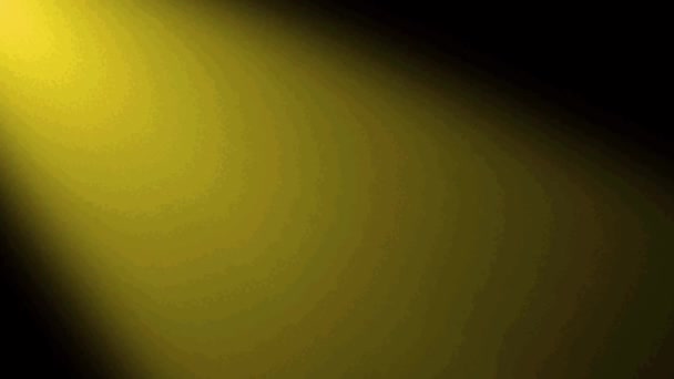 現実的なオレンジ色の太陽光が黒い背景に漏れ — ストック動画